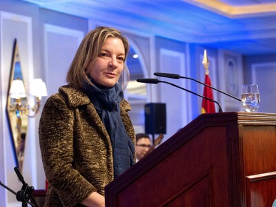 España cesa a la embajadora en Israel