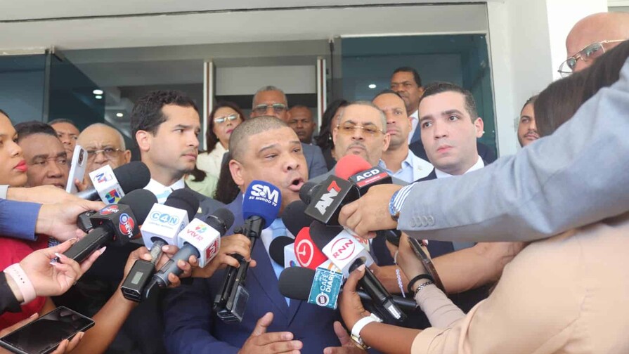 FP, PLD y el PRD apoderan al TC de recurso contra la no indexaci&oacute;n de salarios