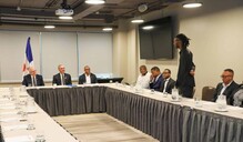 Abinader se re&uacute;ne con l&iacute;deres dominicanos en Chile y resalta oportunidades