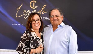 C&eacute;sar Iglesias celebra su Legado y reconoce 40 a&ntilde;os de servicio