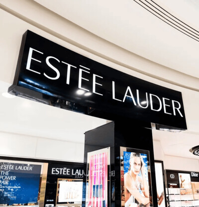 Est&eacute;e Lauder demanda a la perfumista brit&aacute;nica Jo Malone tras una colaboraci&oacute;n con Zara