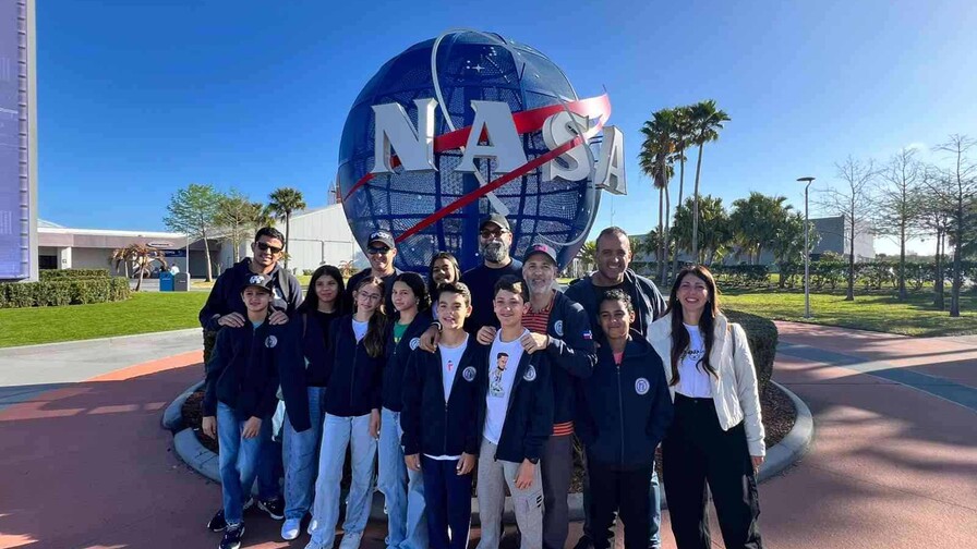 Estudiantes del Puntacana International School participan en entrenamiento espacial en la NASA