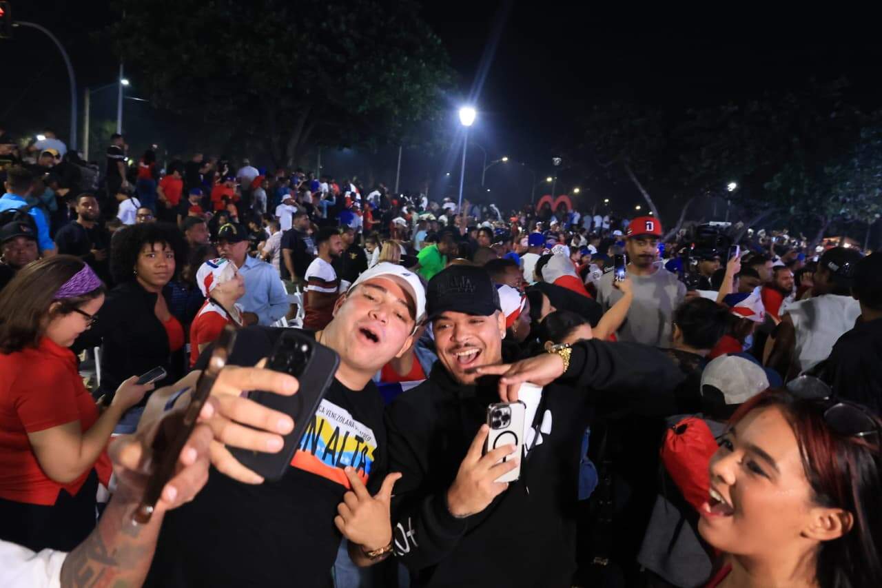 Celebraci&oacute;n en el Malec&oacute;n.