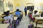 La limitación en uso de celulares en escuelas y colegios incluye a los maestros La limitación en uso de celulares en escuelas y colegios incluye a los maestros