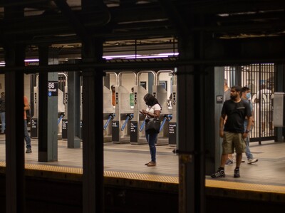 Preocupación por asalto a punta de cuchillo en metro de Nueva York