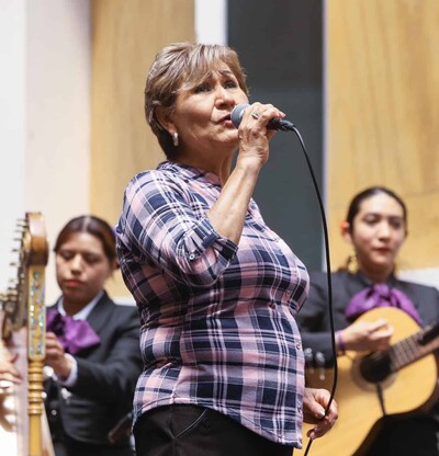 Rosa Mar&iacute;a L&oacute;pez, la pionera que abri&oacute; camino al mariachi femenino