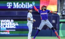 Fernando Tatis Jr. explica su "bat flip": "Es algo que sucede genuinamente"