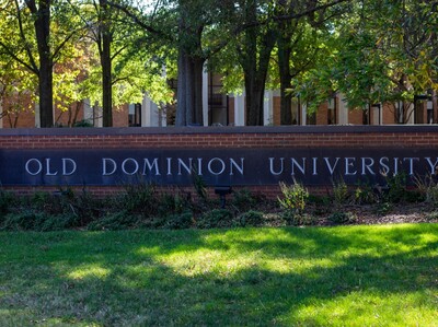 Tiroteo en universidad de Virginia deja heridos y atacante muerto