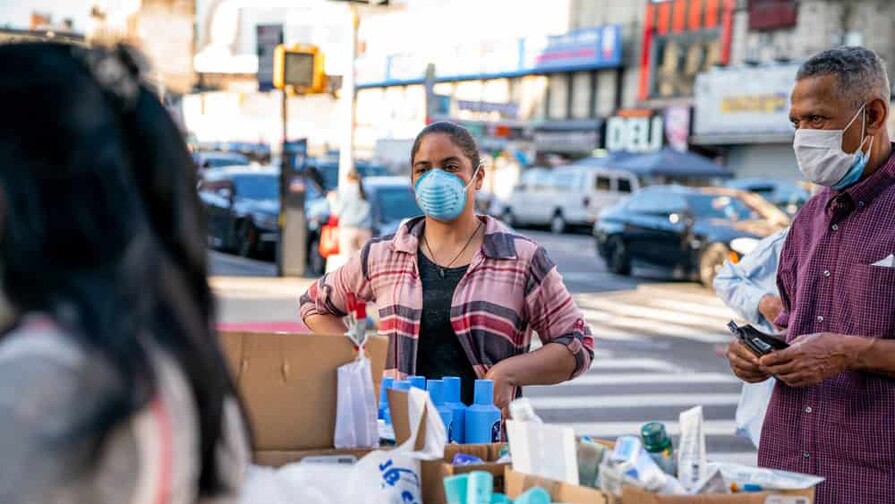 Dominicana en NY: "Me han llevado presa como 20 veces por vender en la calle"; nueva ley elimina riesgo de c&aacute;rcel