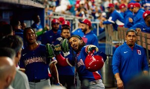 La historia detr&aacute;s de la pesa de pl&aacute;tano que exhiben los toleteros dominicanos en el cl&aacute;sico