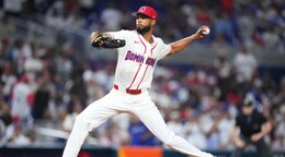 Cristopher S&aacute;nchez destaca el apoyo de Pedro Mart&iacute;nez en su labor como lanzador, antes del Cl&aacute;sico