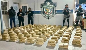 Panam&aacute; decomisa 536 paquetes de droga en zona fronteriza con Costa Rica