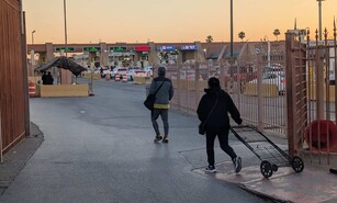 EE. UU. detecta aumento de documentos falsos en puertos fronterizos