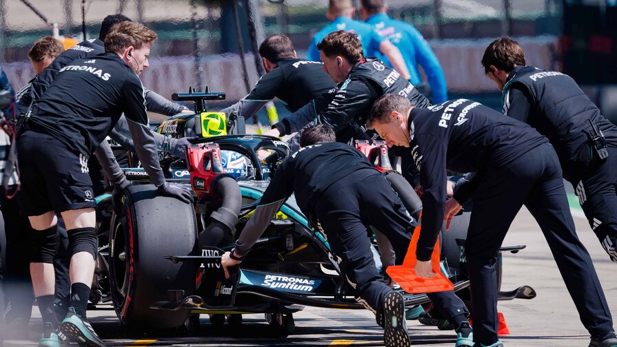 Grandes Premios de F1 de Baréin y Arabia Saudita cancelados o aplazados