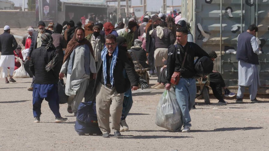 Acnur: la mayor&iacute;a de los desplazados por la guerra en Ir&aacute;n se quedan dentro del pa&iacute;s