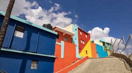 Intervenci&oacute;n urbana en el barrio Enriquillo combinar&aacute; mejoras en viviendas y arte p&uacute;blico