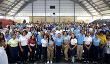 Abinader dialoga con m&aacute;s de 350 j&oacute;venes en Santo Domingo Este sobre educaci&oacute;n y empleo