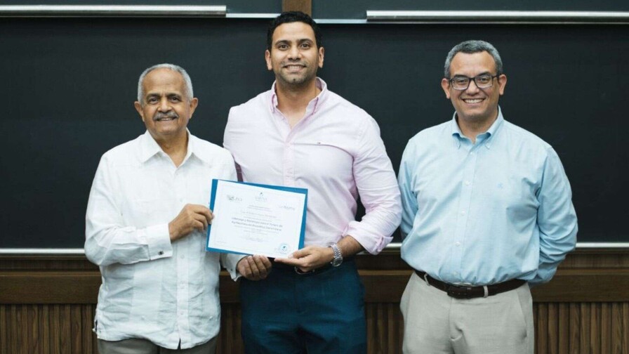 Desarrollo de liderazgo en agronegocios: 41 profesionales concluyen capacitación Desarrollo de liderazgo en agronegocios: 41 profesionales concluyen capacitación