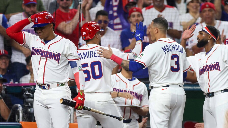 Dominicana noquea a Corea del Sur y avanza a semifinal del Clásico Mundial Dominicana noquea a Corea del Sur y avanza a semifinal del Clásico Mundial