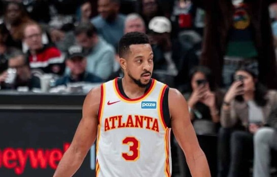 Hawks derrotan a Bucks y Wembanyama lidera a los Spurs sobre Hornets