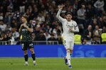 Real Madrid presiona al Barça y Molina lleva al Atlético al podio con golazo Real Madrid presiona al Barça y Molina lleva al Atlético al podio con golazo