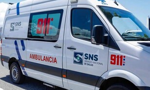 Iban rumbo a un hospital y murieron tras impactar contra un &aacute;rbol en La Romana