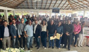 Comunitarios solicitan a Abinader construcci&oacute;n de carretera en San Jos&eacute; de las Matas