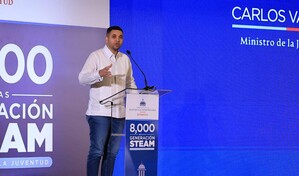 Gobierno presenta programa "Generaci&oacute;n STEAM" con 8,000 becas para j&oacute;venes dominicanos