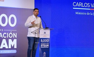 Gobierno presenta programa "Generaci&oacute;n STEAM" con 8,000 becas para j&oacute;venes dominicanos