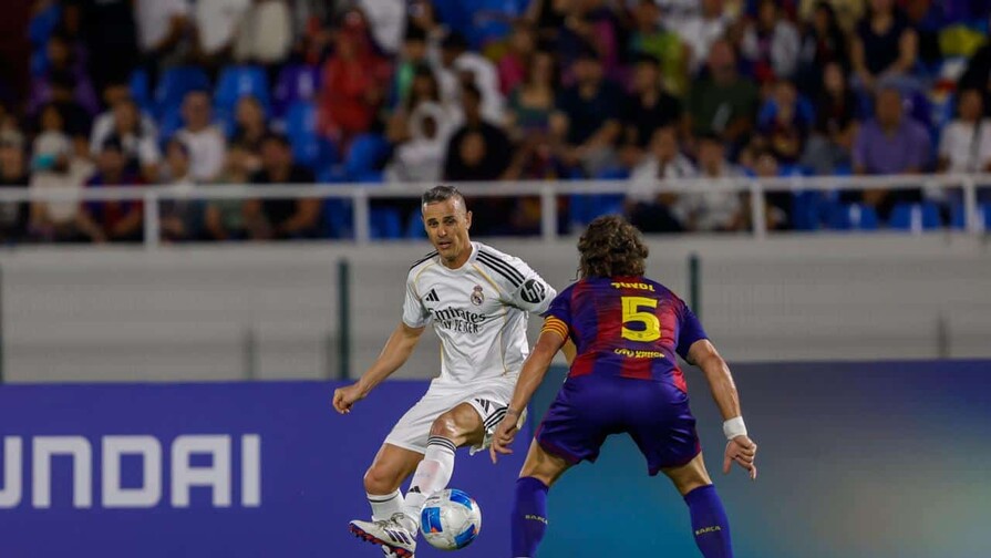 Real Madrid y Barcelona llenan de f&uacute;tbol una noche vibrante en Santo Domingo