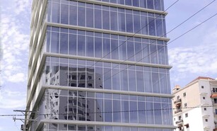 Abinader designa edificio Indotel con el nombre del periodista Orlando Mart&iacute;nez Howley