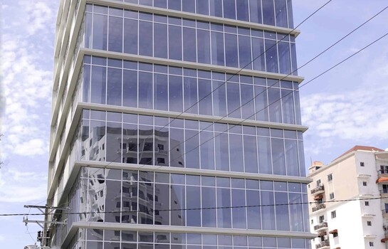 Abinader designa edificio Indotel con el nombre del periodista Orlando Mart&iacute;nez Howley