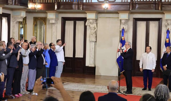 Abinader juramenta comisi&oacute;n que crear&aacute; el Observatorio de Pol&iacute;ticas Ambientales