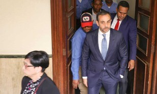 Madre de los Espaillat y el Ayuntamiento son citados por tragedia en Jet Set; aplazan audiencia