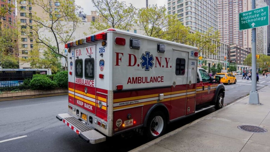 Muere una beb&eacute; y su madre permanece en estado cr&iacute;tico tras choque con ambulancia sin sirena