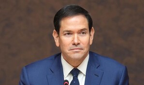 Anuncios de Cuba de apertura a la inversi&oacute;n no son suficientemente dr&aacute;sticos, dice Marco Rubio