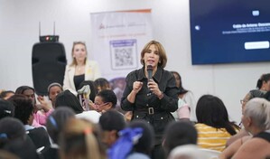 Banco Adopem impulsa a las mujeres a proyectar su futuro en un encuentro inspirador