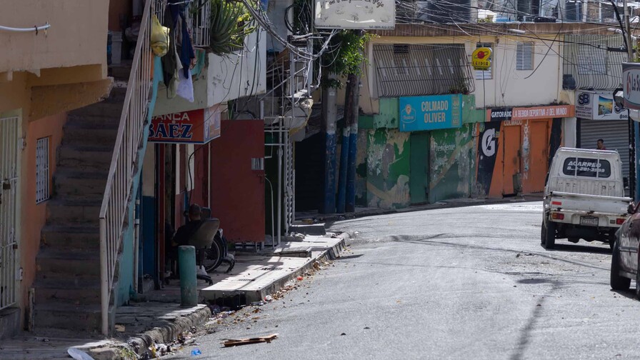 Tiroteo durante teteo en un callej&oacute;n de Las Palmas de Herrera deja varios heridos