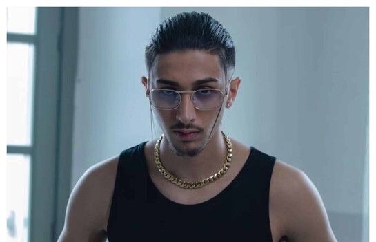 Detienen al rapero italiano Baby Gang por posesi&oacute;n ilegal de armas, robo y lesiones