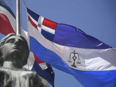 Digesett se querella contra mujer por agredir a agente con un bisturí