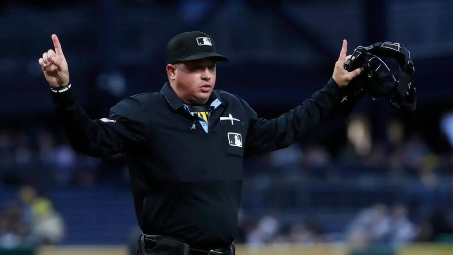 Aybar, Perdomo y el &aacute;rbitro robot que viene