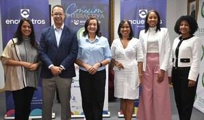 Encuentros Interactivos y la UCSD realizan el panel "Comunicaci&oacute;n en tiempos de desinformaci&oacute;n