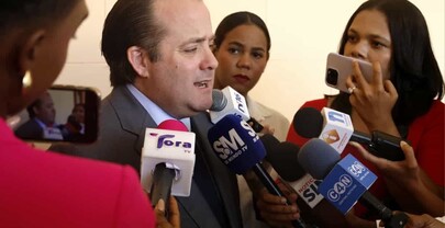 Paliza afirma que proyecto de fusi&oacute;n educativa sigue en pie, pero puede fortalecerse