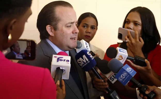 Paliza afirma que proyecto de fusi&oacute;n educativa sigue en pie, pero puede fortalecerse