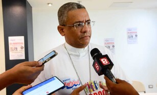 Obispo auxiliar de Santiago considera que el cambio en Hait&iacute; debe nacer del propio pueblo