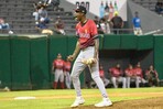 Los Toros del Este firman a cinco agentes,  entre ellos el exrelevista escarlata Phillips Valdez
