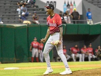 Los Toros firman a cinco agentes