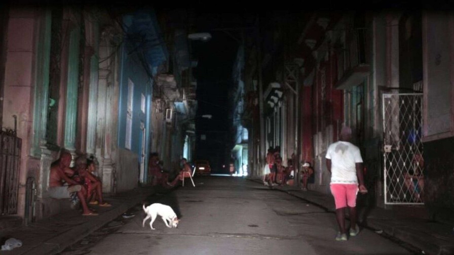 Cuba reconecta su red el&eacute;ctrica por completo tras el apag&oacute;n nacional