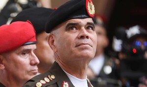 Delcy Rodr&iacute;guez destituye a Vladimir Padrino como ministro de Defensa