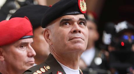 Delcy Rodr&iacute;guez destituye a Vladimir Padrino como ministro de Defensa